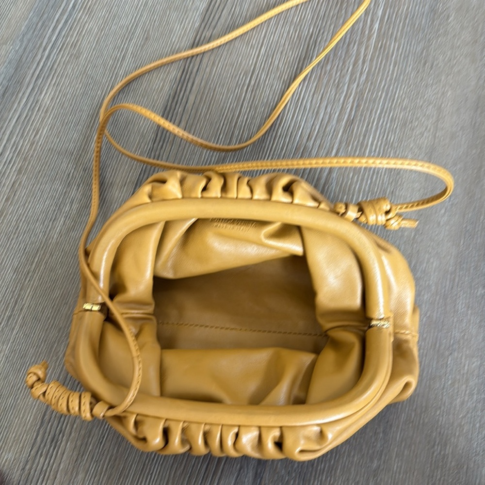 BOTTEGA VENETA Mini Pouch Clutch in yellow - Picture 6 of 12